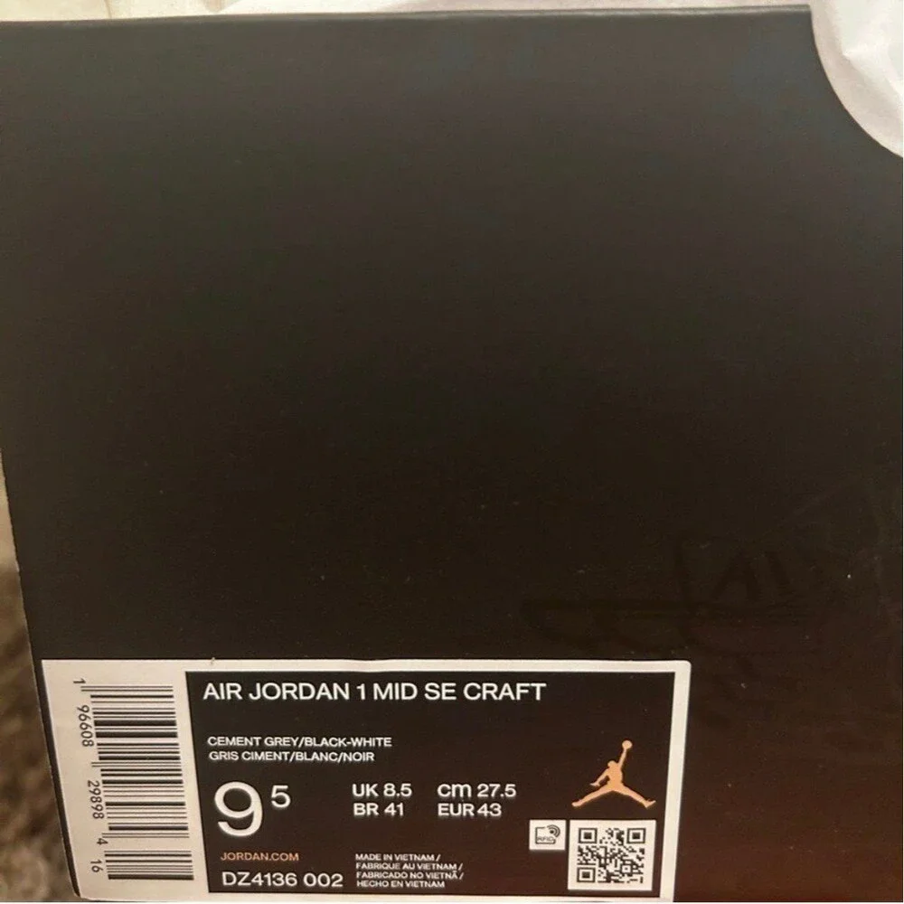 Air Jordan 1 Mid SE Craft Men’s Size 9.5 Grey White Black Sneakers NWT